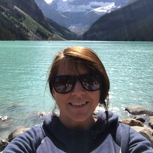 Meet your Posher, Rena